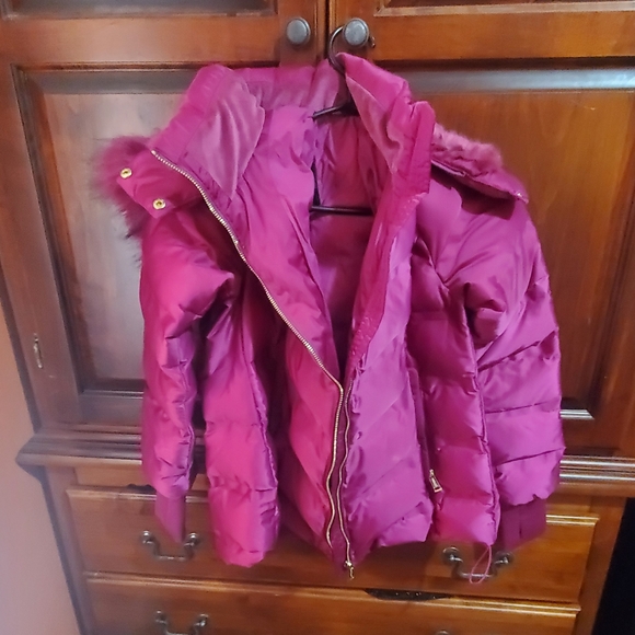 2 gorgeous Guess coats - Picture 3 of 4